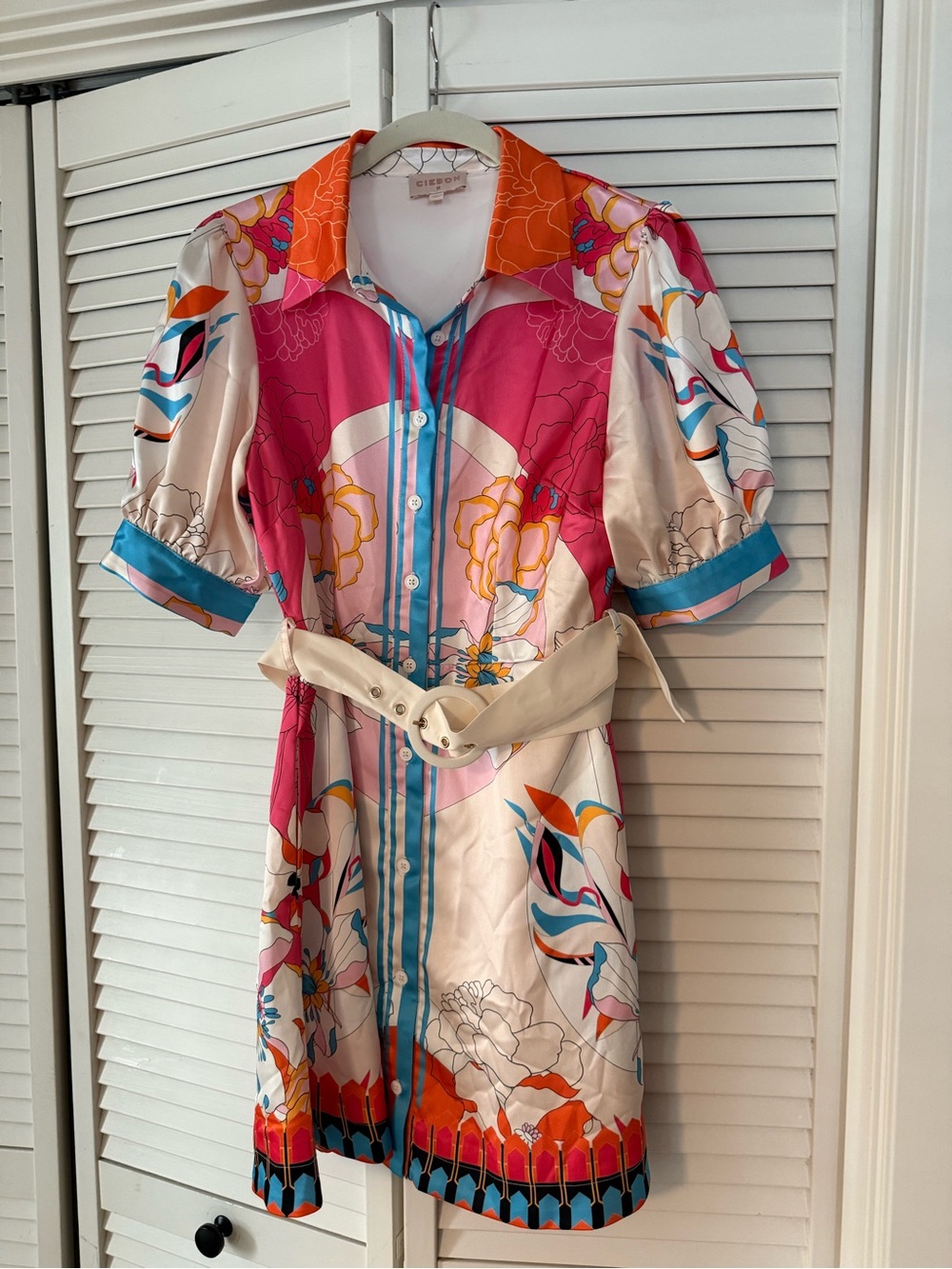 Ciebon colorful belted dress